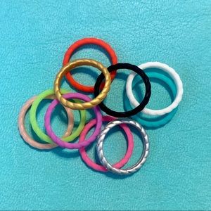 NWOT Silicone Rings size 5